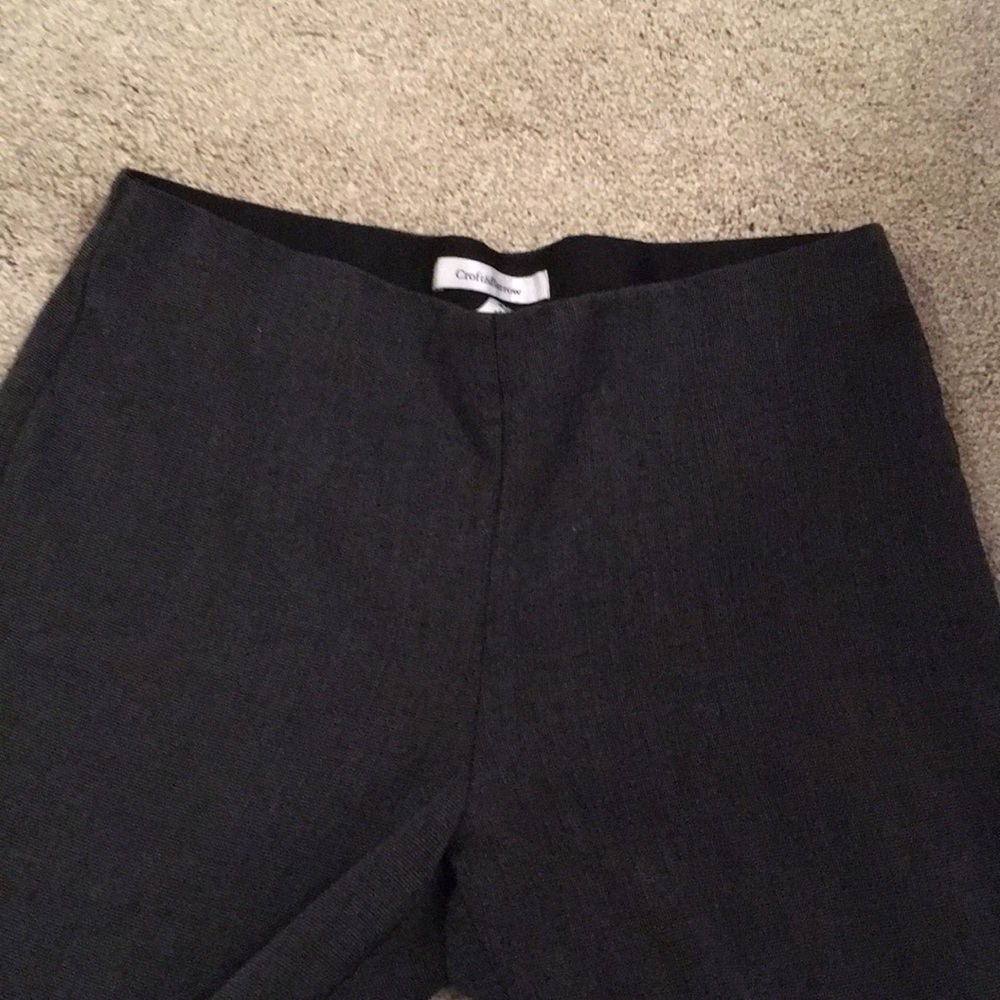 black pants - Picture 2 of 4